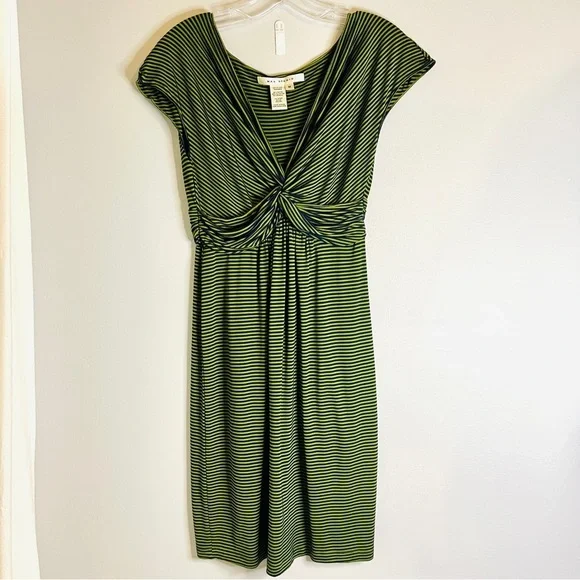 max studio v-neck empire waist dress Navy Blue Cotton Flax Deep-V Neck Empire Waist Maxi Dress 40